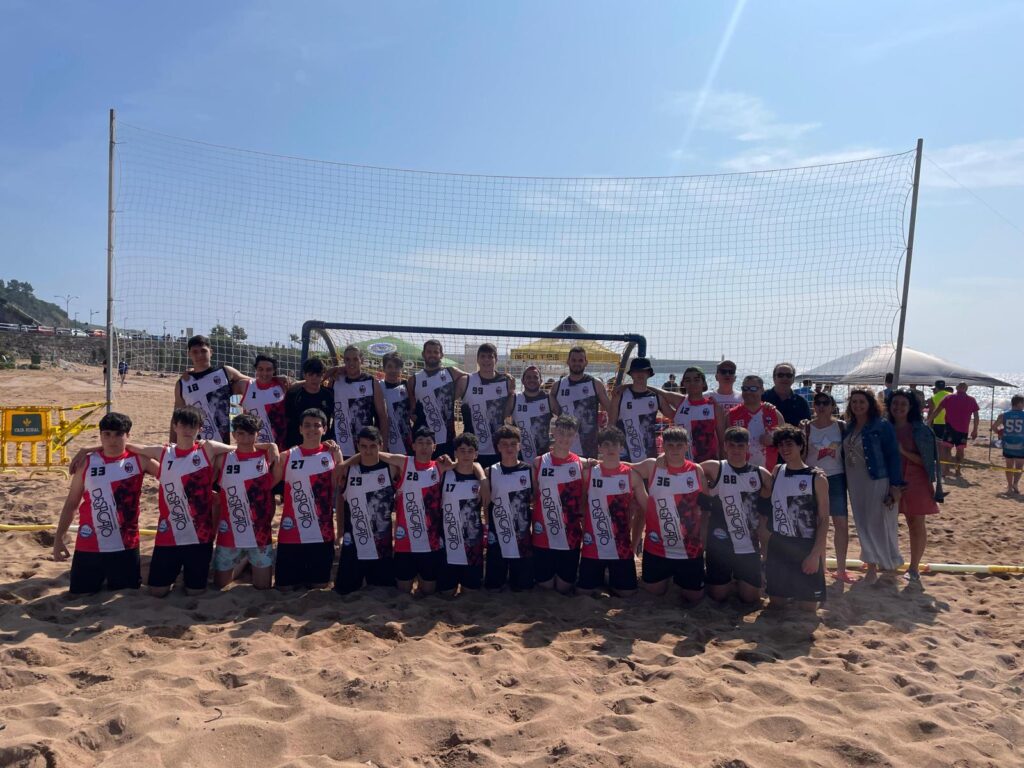 Patrocinio Desacato equipo futbol playa